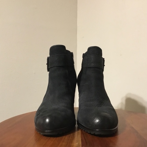 Kenneth Cole Black Leather Wedge Boot Size 8.5 R1 B - Picture 2 of 12